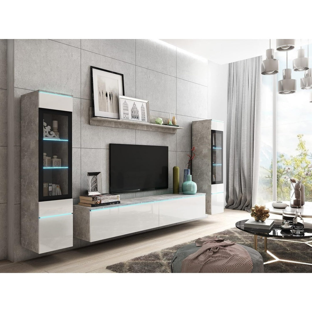 Set soggiorno bianco con ripiani con vetro